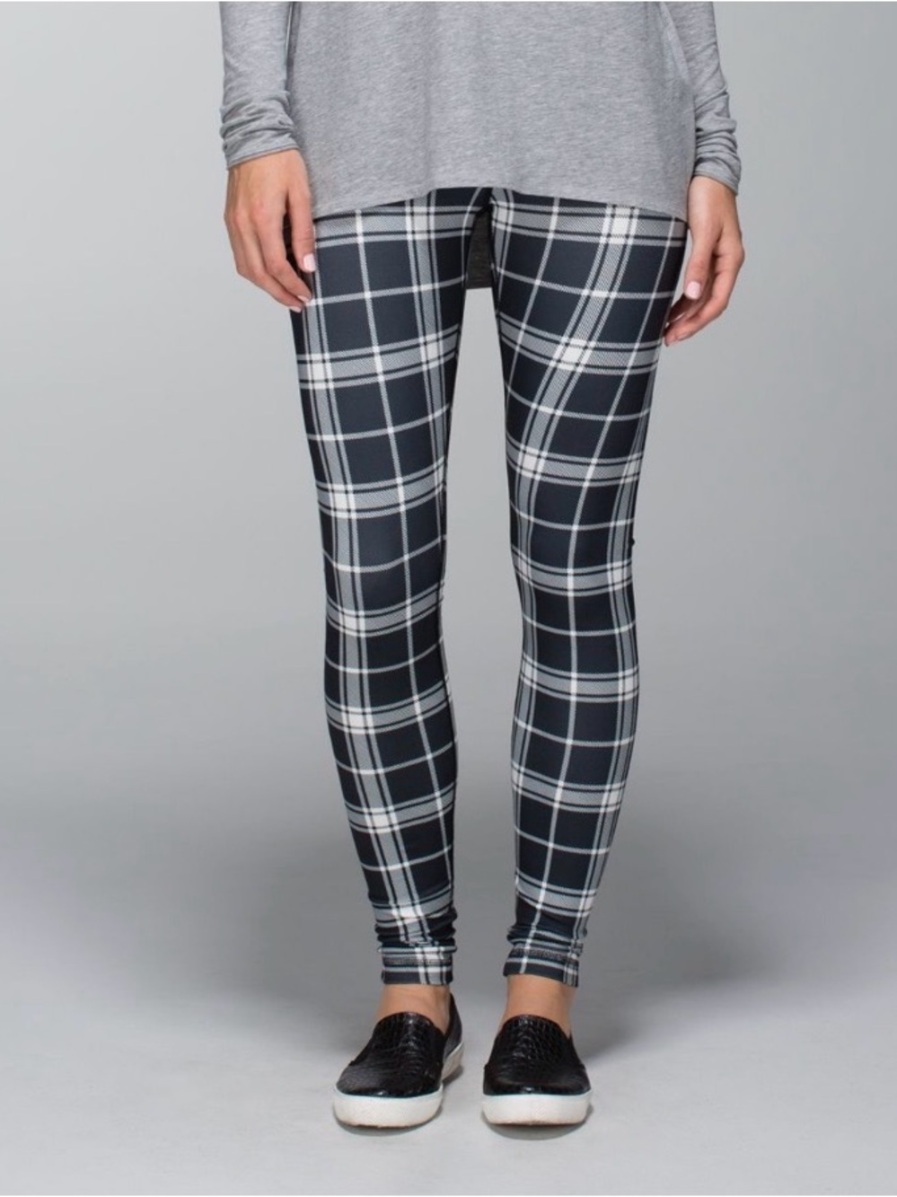 Lululemon Plaid Wunder Under Pant size 8